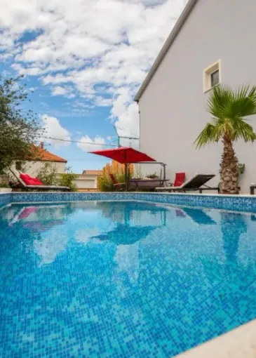 House for sale in Sveti Filip i Jakov